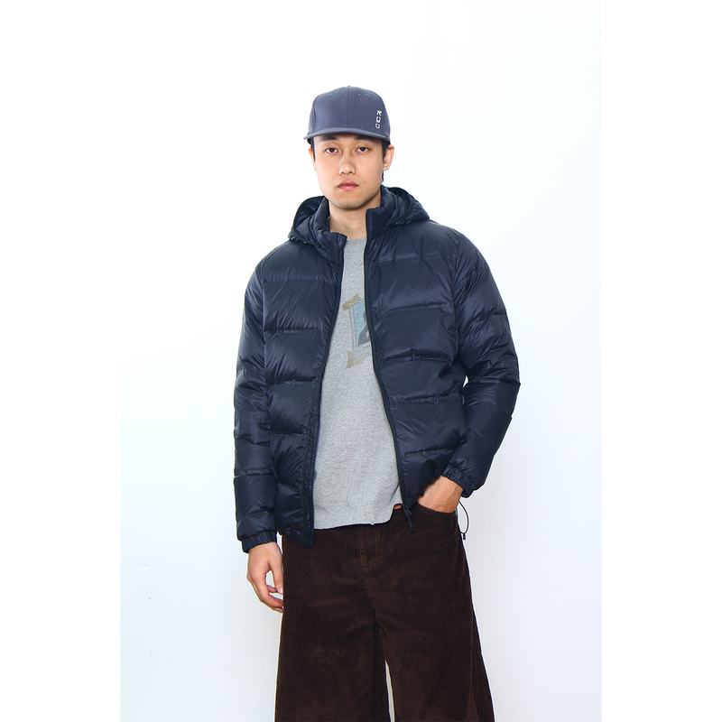 Snug "90 White Duck Down" Seamless Lightweight Hooded down Jacket Unisex Cleanfit Coat Snug "90 White Duck Down" Seamless Lightweight Hooded down Jacket Unisex Cleanfit Coat