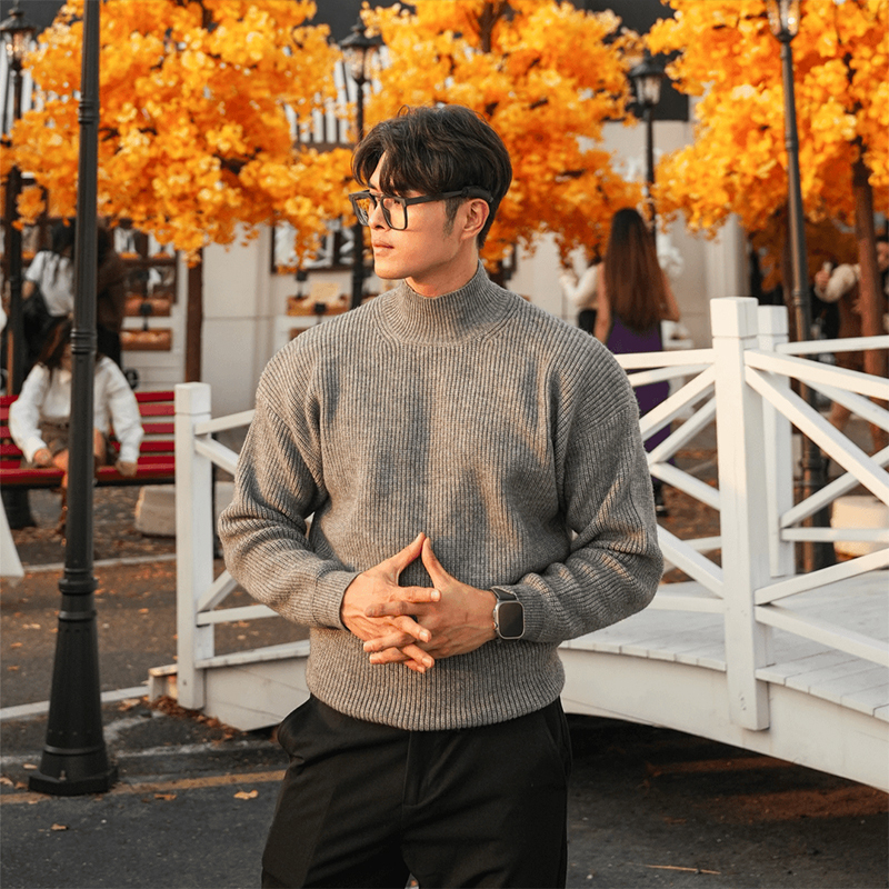 Light Gray Half-Turtleneck Sweater for Men, Autumn and Winter Korean Style High-End Fashion, Loose and Lazy Style Knitted Base Shirt Light Gray Half-Turtleneck Sweater for Men, Autumn and Winter Korean Style High-End Fashion, Loose and Lazy Style Knitted Base Shirt