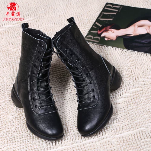 牛霸道 Подлинные кожаные танцевальные ботинки танцевать на ногах -слое кожаные женские туфли квадратные танце