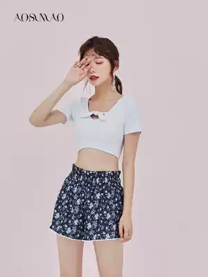 Short-sleeved two-piece swimsuit women's three-piece cover belly slim small breasts gather flat angle students cover meat conservative skirt swimsuit