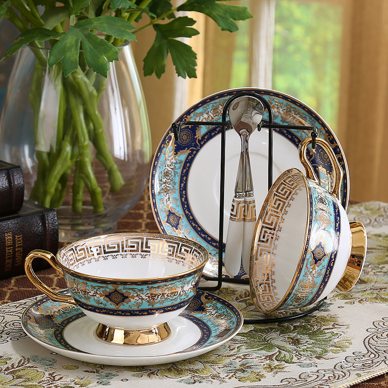 Small European - style key-2 luxury paint edge coffee cups and saucers suit ceramic household afternoon tea with a spoon, gift box packaging