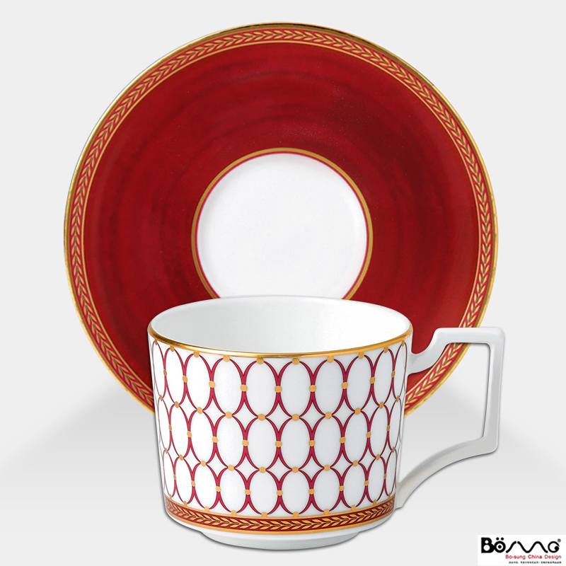 European royal tea restaurant club creative ceramic Anglo - American red coffee cup suit afternoon dessert