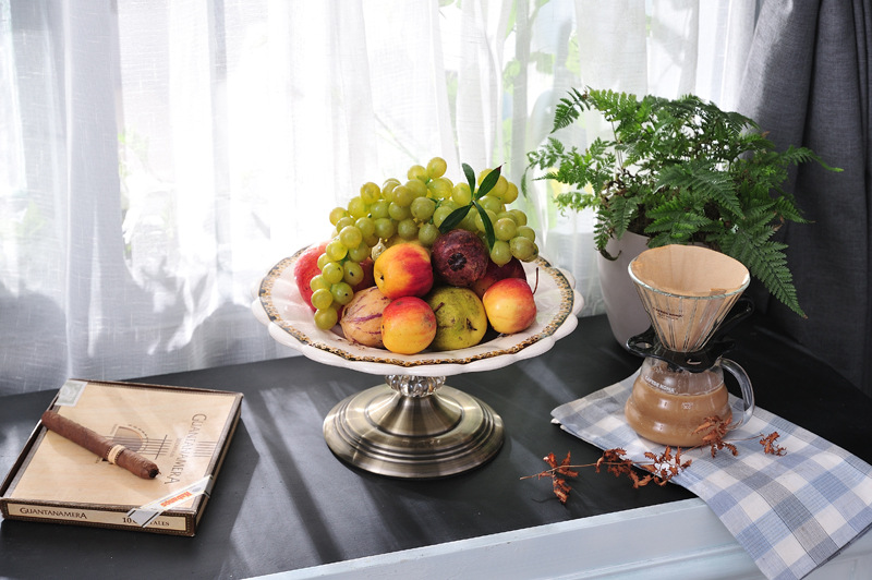 Fruit stand European ceramic Fruit bowl KTV room table place decoration key-2 luxury honourable compote