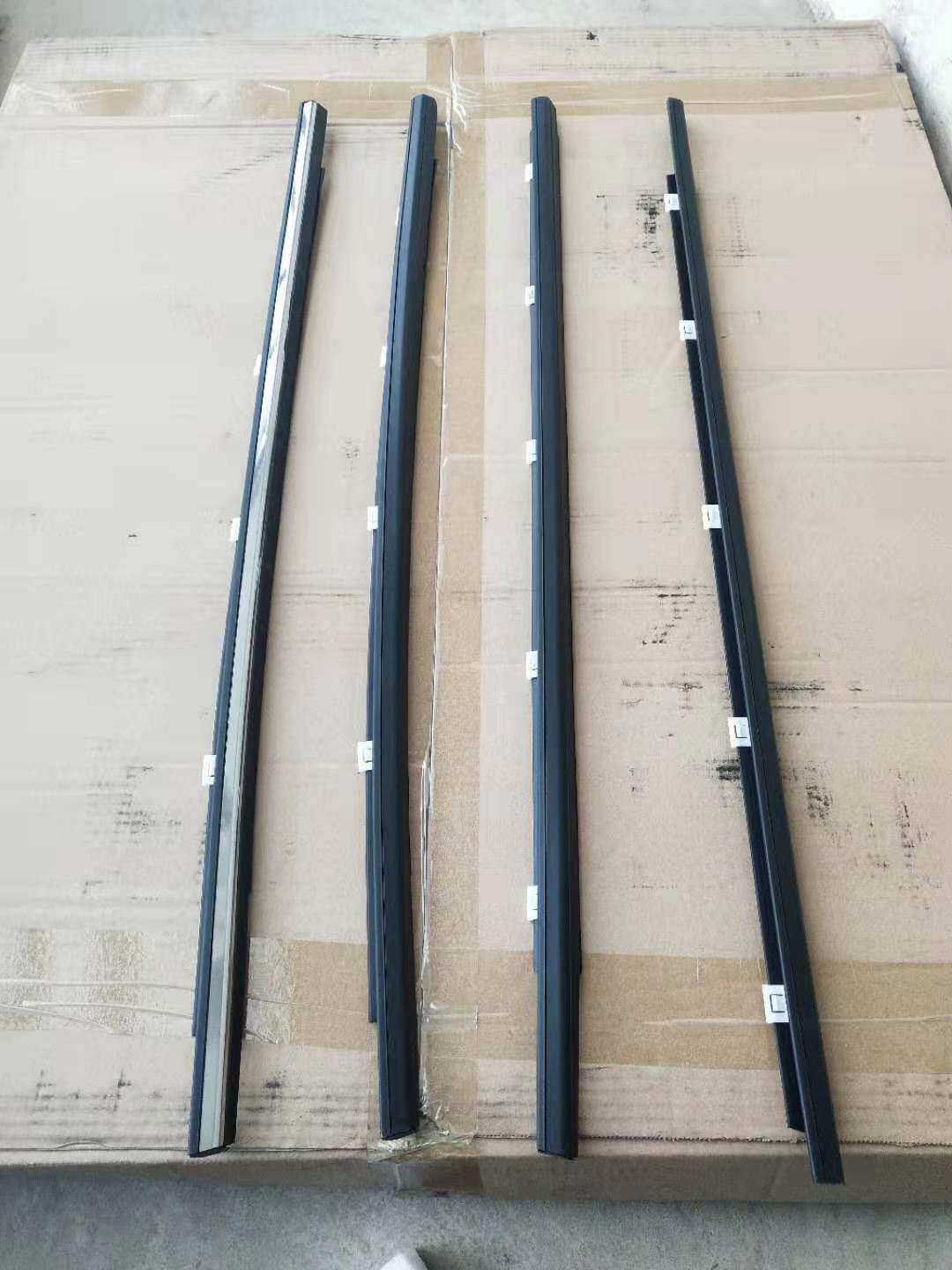 Hyundai Elantra window glass outer pressure strip outer water retaining strip car door seal strip