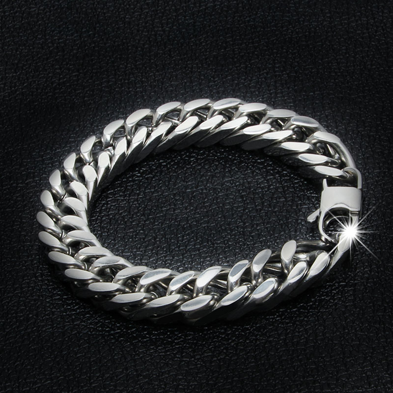 Bracelet men's Japanese and Korean version of titanium steel domineering flat fashion trendsetter student teen personality lettering chain bracelet