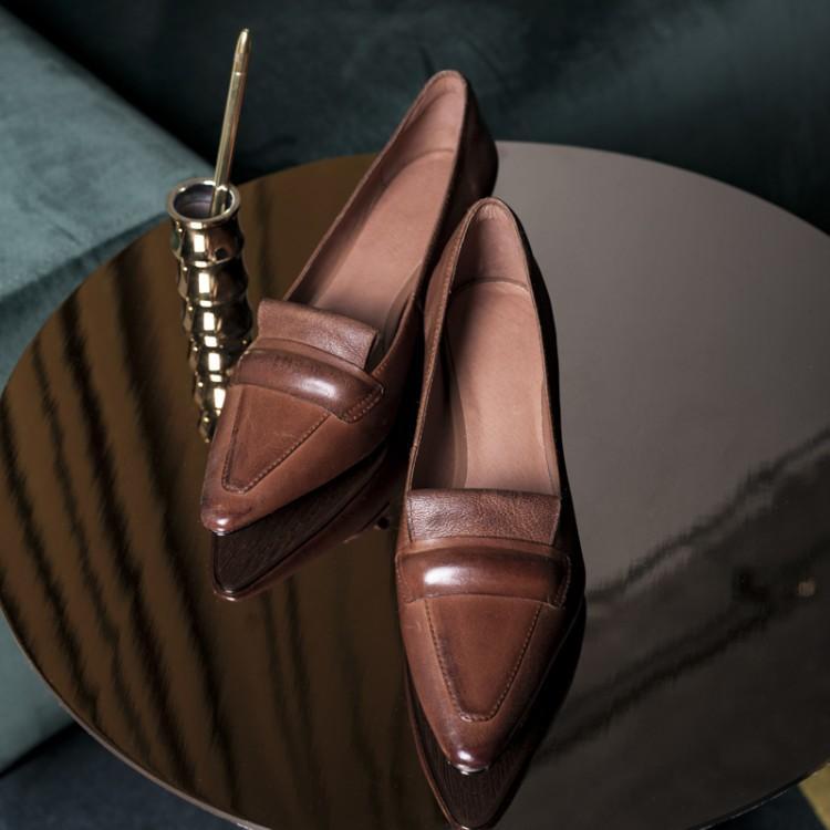 South Korean Old Board Lady recommends Han version retro pointed small leather shoes heel coarse heel single shoe 4cm