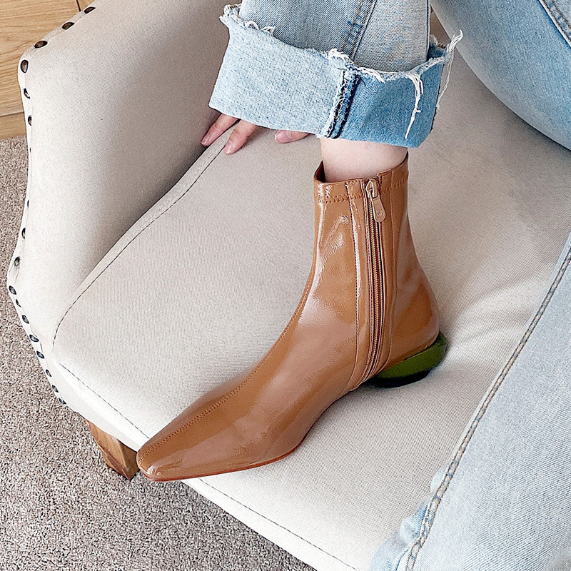 The new boots in autumn and winter 2020 female headcoat leather coarse heel and lean boots and lean boots