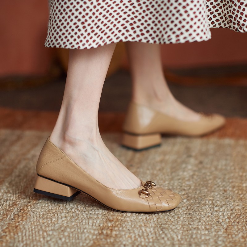Indus big tree 2022 spring new simple all-match single shoes women's shallow mouth medium heel thick heel square toe four seasons shoes