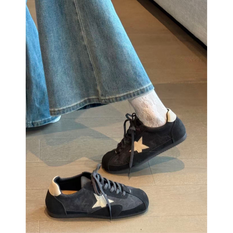 Niche Retro Height-Increasing Moral Training Shoes for Women 2026 Autumn and Winter New Thick-Soled Casual Versatile Sneakers Board Shoes Niche Retro Height-Increasing Moral Training Shoes for Women 2026 Autumn and Winter New Thick-Soled Casual Versatile Sneakers Board Shoes