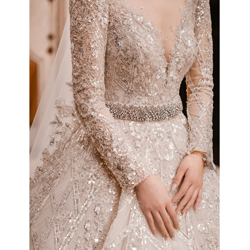 Long sleeves master wedding dress bride 2020 new model trailing temperament French light out of the door yarn word shoulder 2021 winter
