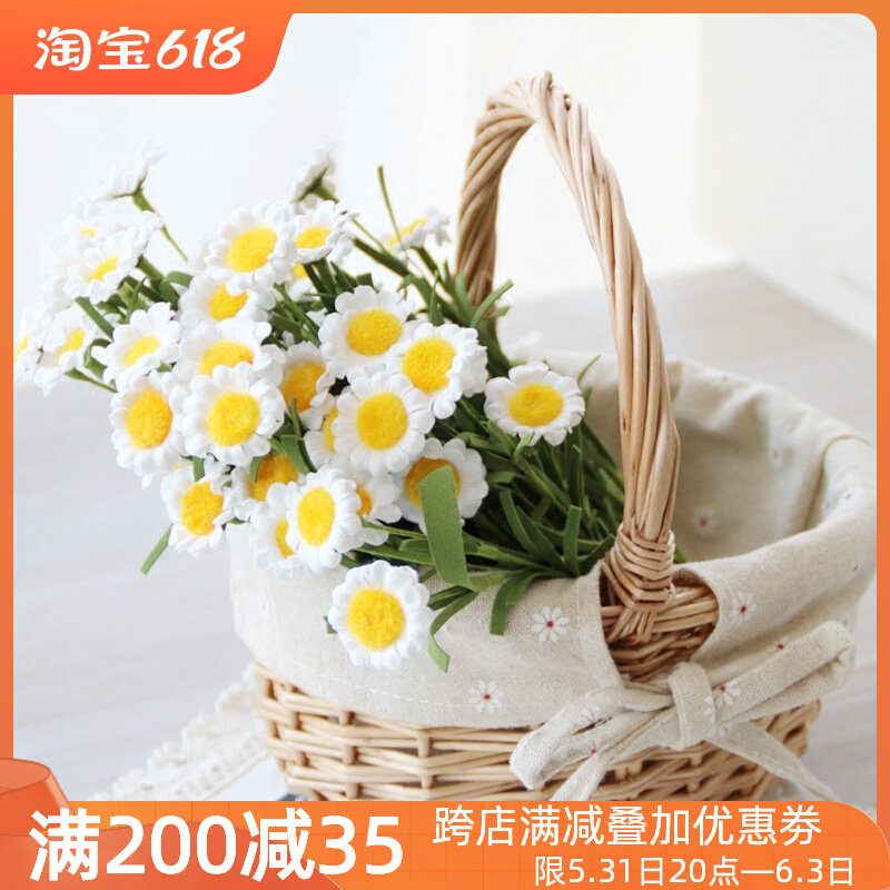 Flower basket for a zakka vine desktop wedding Savour wicket basket small basket handle to take picture props