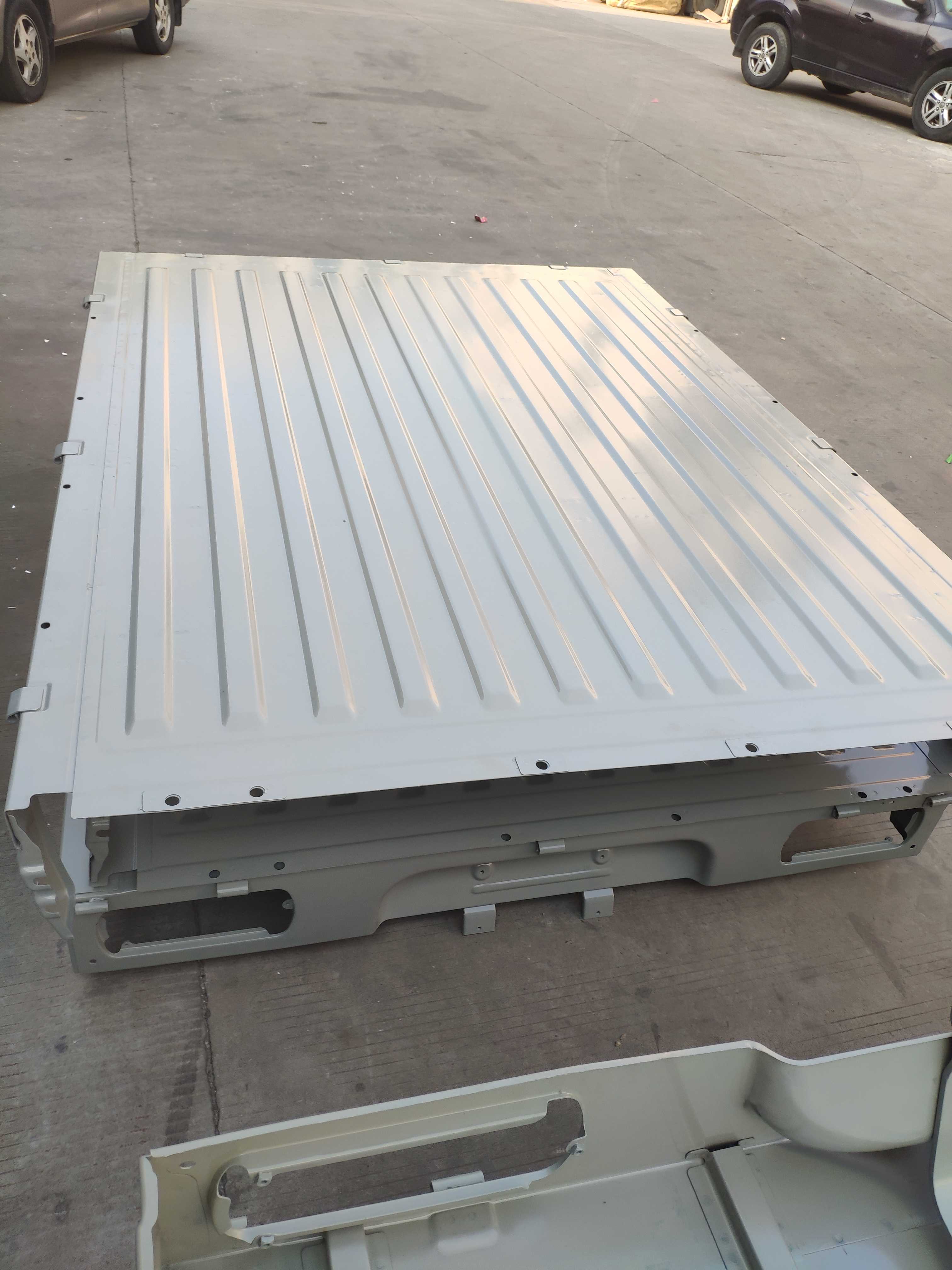 Suitable for Wuling Rongguang truck floor car panel assembly Single row double row car floor original quality direct sales