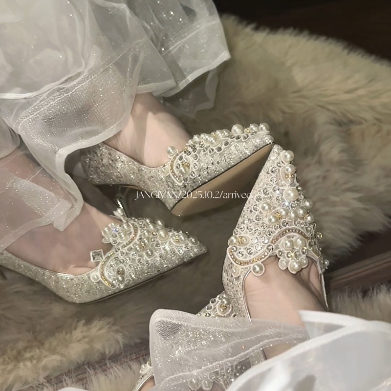 Snow Country Princess ~ Jiang Yiwan·2026 New Model Wedding Shoes for Women, Bridal Shoes, High Heels, Pointed Toe, White with Main Veil Snow Country Princess ~ Jiang Yiwan·2026 New Model Wedding Shoes for Women, Bridal Shoes, High Heels, Pointed Toe, White with Main Veil