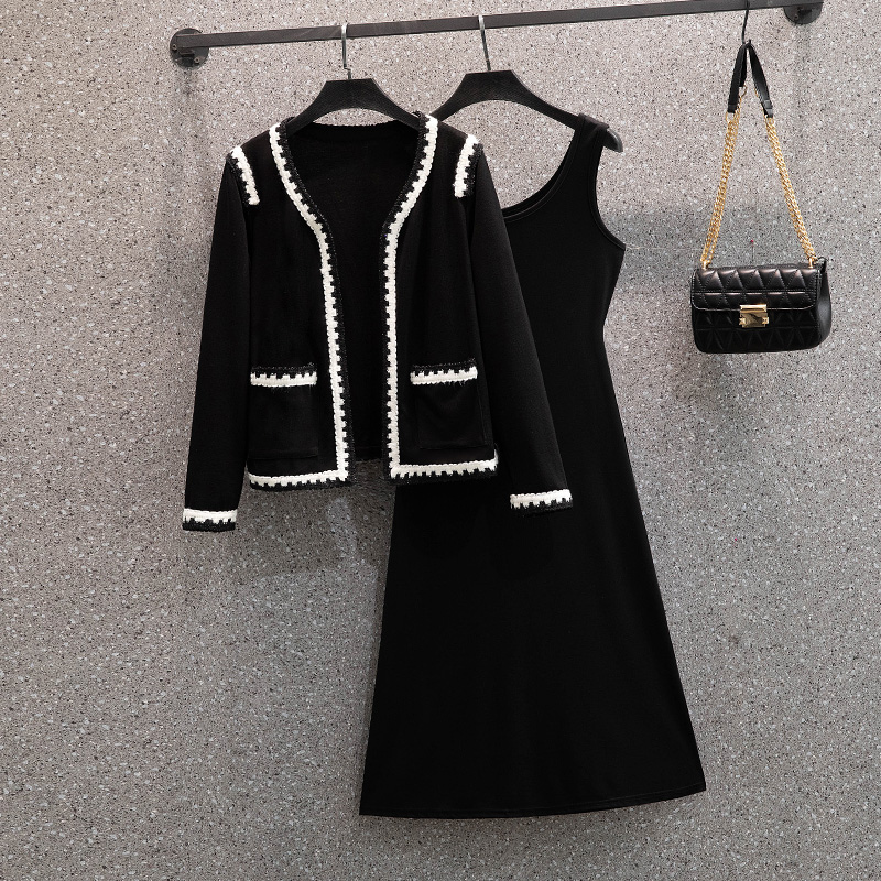 High-end large size women's dress 2022 Early autumn new chubby sister Conspicuine Online Red Temperamental shirt Two-style foreign dress