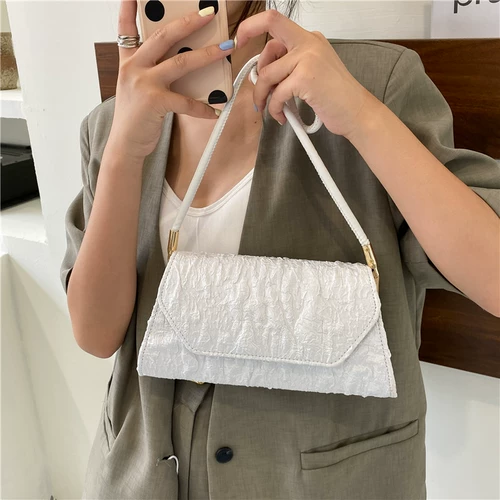 Небольшая дизайнерская модная универсальная сумка подмышку, сумка на одно плечо, изысканный стиль, яркий броский стиль