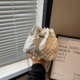 Небольшая небольшая сумка, сумка через плечо, универсальная цепь, в западном стиле, коллекция 2022