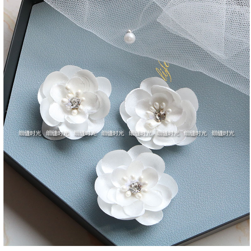 Small flower diy handmade flowers clothing accessories sequin sequin three-dimensional white flower head ornaments veil accessories matching