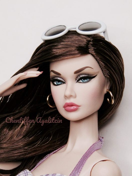 Poppy Parker Beach Babe 新品未使用 $_12.JPG?set_id=880000500F