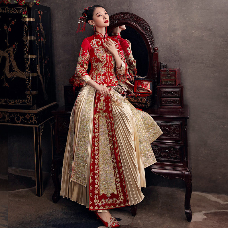 Golden Xiuhe Clothes 2022 new married girl bride Chinese wedding dress and service Long Fengfeng special Xiuhe