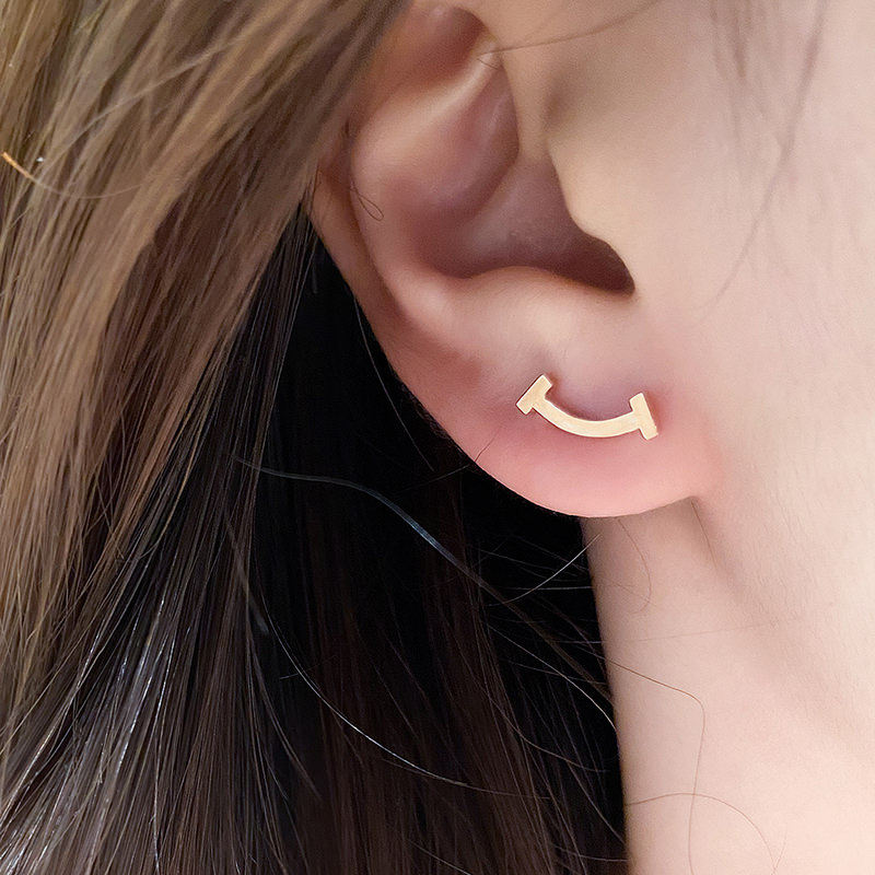 Smiley face earrings 2021 New Tide Women pure silver Net red burst Gold smile earrings high grade t ear ornaments