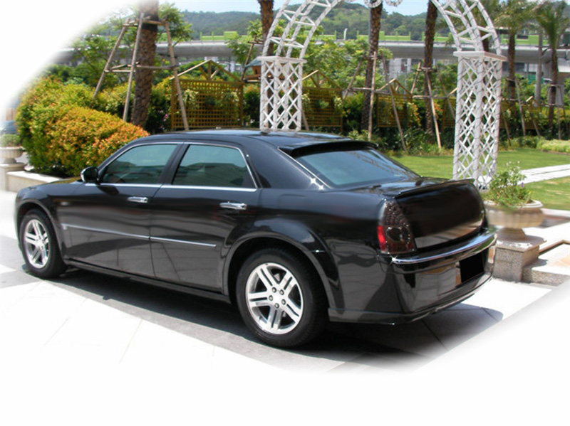 For Chrysler 300C 20062007 Carbon Fiber Spoiler Tail Plane Rear Wing