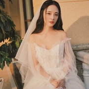 Đám cưới cô dâu mùa xuân 2020 màu trắng mới một từ dài tay retro đơn giản sen kiểu cổ tích váy cưới đuôi nhỏ