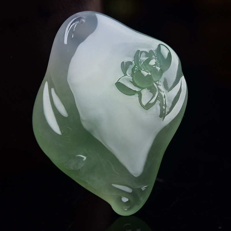 Preferably Jiajia Emerald Private Customized Natural A stock emerald hair stock easter with type lotus design Reference name Division I