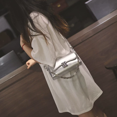 Серебряная небольшая сумка, элитная сумка через плечо, изысканный стиль
