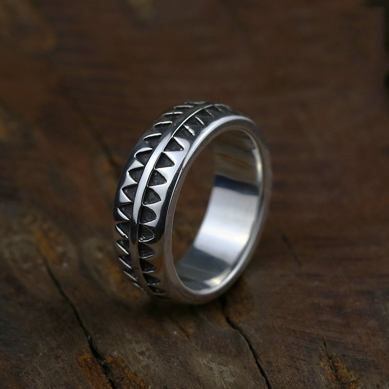 Niu Blunt Seiko Undercover Giz Takahashi Shield Sawtooth Tattoo Totem Ring Doing Old 925 Sterling Silver Re-engraving