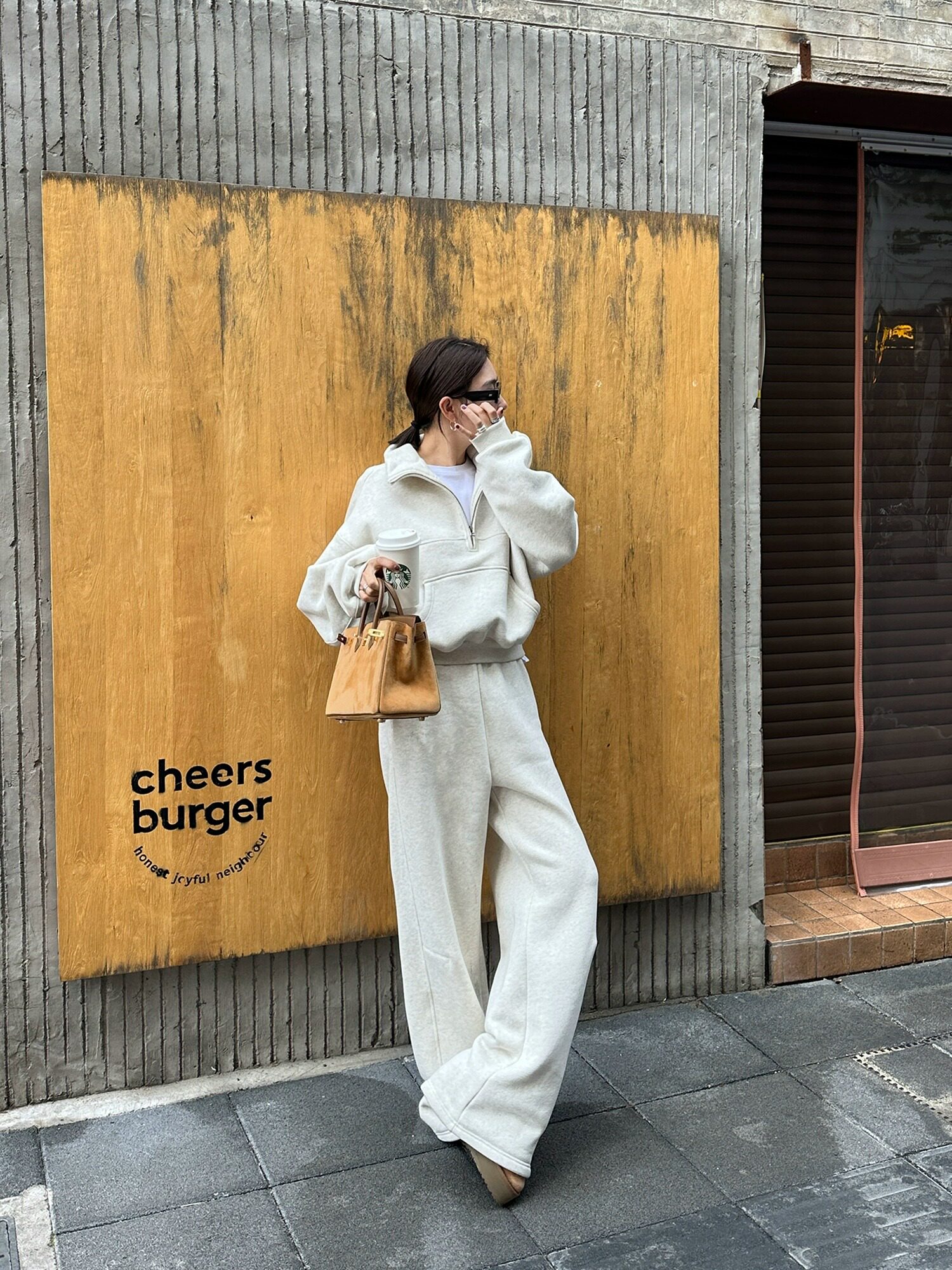 Casual Sweatshirt Woman Thickening Suit 2023 Winter New Loose Broadlegged Pants Straight Barrel Drag Underpants Plus Suede Short jacket-Taobao