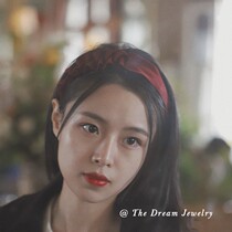 Red and Black retro French style plush hair stirrups with super-fairy broadsides press hair lolita temperament Jedi