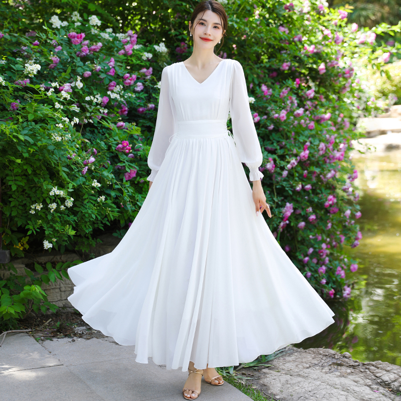 Retro V-Neck Long-Sleeved White Chiffon Lace-Up Dress for Women with Large Hem and Long Style for Seaside Vacation Drawstring Long Skirt