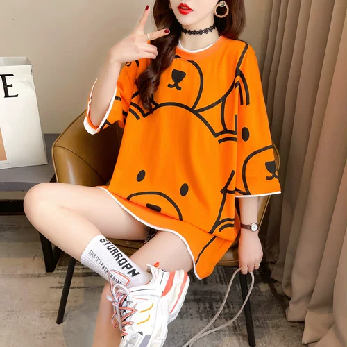 Длинная дизайнерская мультяшная приятная телу футболка с коротким рукавом для школьников, средней длины, оверсайз, тренд сезона, в корейском стиле