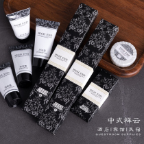 Hotel disposable toiletries toothbrush toothpaste set B & B hotel special soft hair tooth tool two-in-one customization