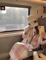 Maternity wear winter high-end Korean style temperament age-reducing going out warm plaid woolen coat long woolen coat