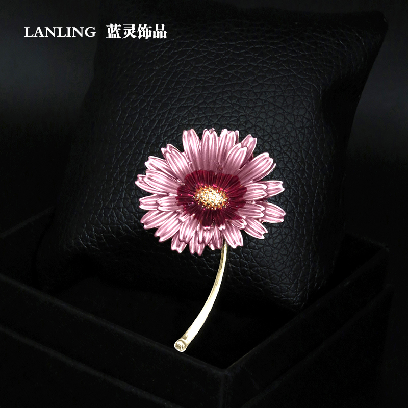 Daisy Jane about brooch brooding brooch chested Korean atmosphere accessories cute jacket big coat fashion cardiotheca for men and women