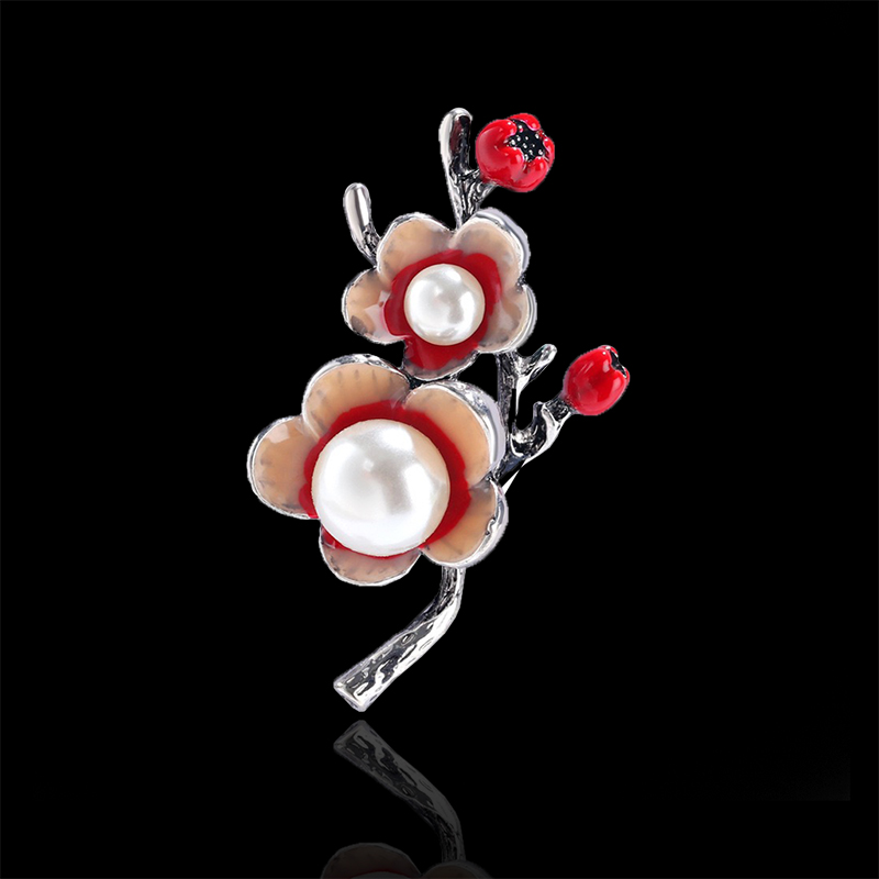 Plum Blossom Brooch Upscale Women's Genuine retro coat sweaters chests and chest flowers Don't pin Korea cute Japanese tie-proof goodie