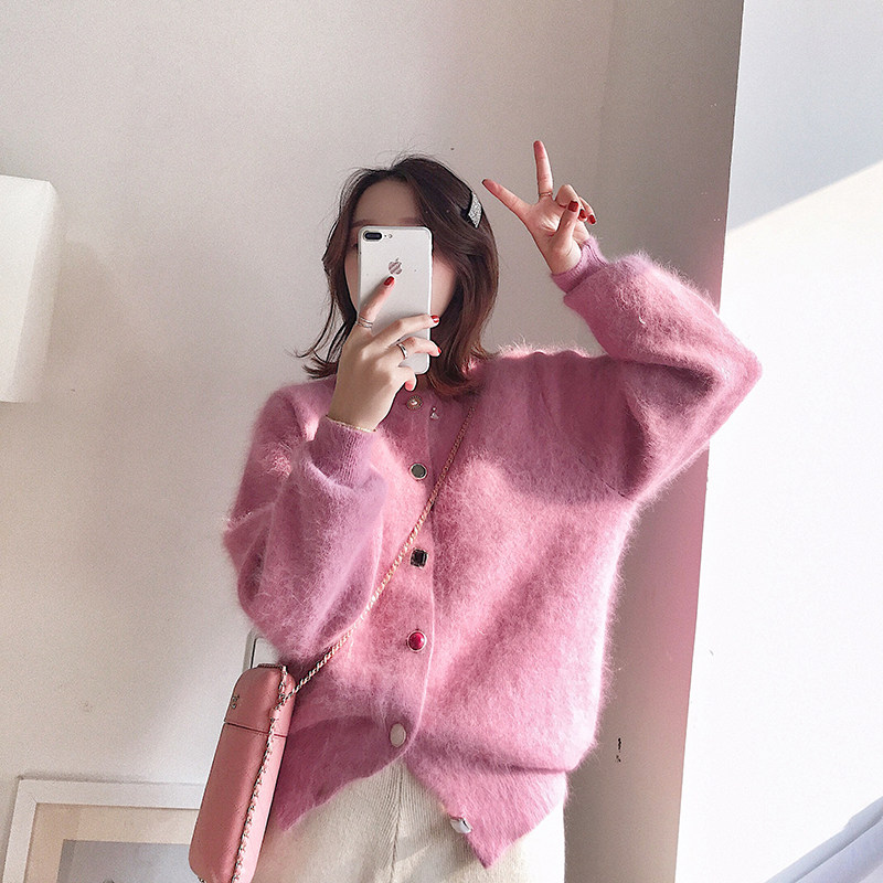 Pink mink velvet knitted cardigan women's 2022 autumn and winter new loose outer wear Western style short sweater jacket explosion style