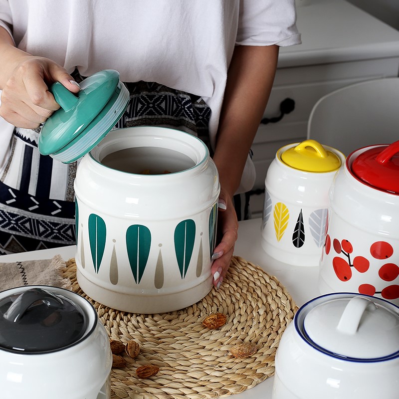 Japanese household ceramic as the contracted barrel coffee beans caster sugar dried fruit sugar jar airtight jar of large size