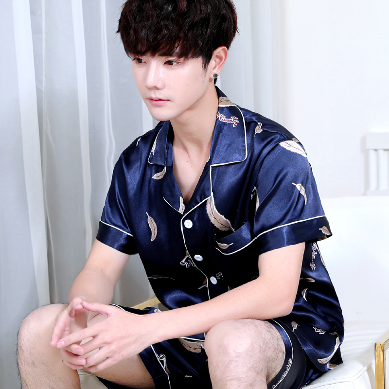 Ice lụa mens mỏng ngắn tay pajama set mùa hè đơn giản tươi lụa nhà quần áo có thể mặc hai mảnh mùa thu.