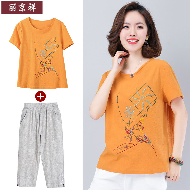 Mom summer sweater short-sleeved t-shirt two-piece set 2020 new wide wife foreign air for the elderly cotton and linen suit