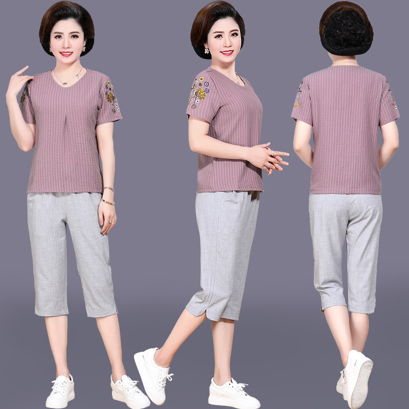 Middle-aged and elderly female mother summer dress Western style short-sleeved T-shirt middle-aged two-piece suit Mother's Day clothes 2020 new