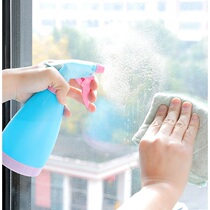 Garden artist with spray jug watering spray bottle Watering Pot Gas Sprayer Pressure Watering Pot small water spray pot tool