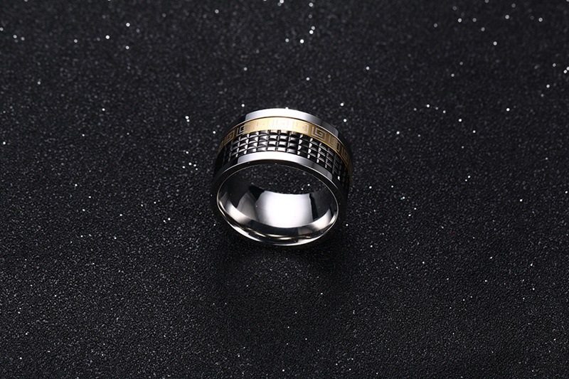 European and American fashion jewelry stainless steel between gold and black rotatable ring men's ring R-164