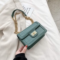 Hong Kong style small 2020 on the New Tide Korean version of Joker shoulder bag fashion chain shoulder small square bag