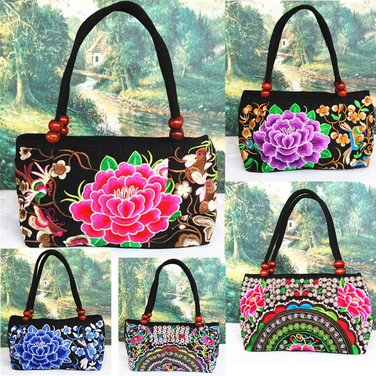 New Yunnan ethnic style embroidered bag handmade handbag shoulder crossbody bag handbag women's bag small bag embroidered bag