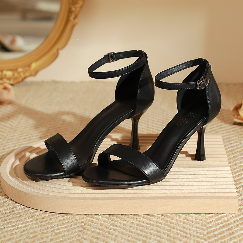 Women's Wide Toe Open-Toe Sandals, Large Size High Heels, Sizes 41-43, Extra Wide, Single Strap Buckle, Thin Heel, Hollow Design