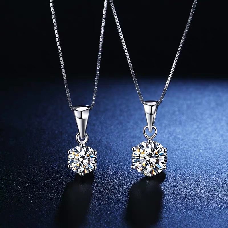 Platinum necklace female classic simple six-claw single diamond pendant imported moissanite simulation diamond clavicle chain set chain female