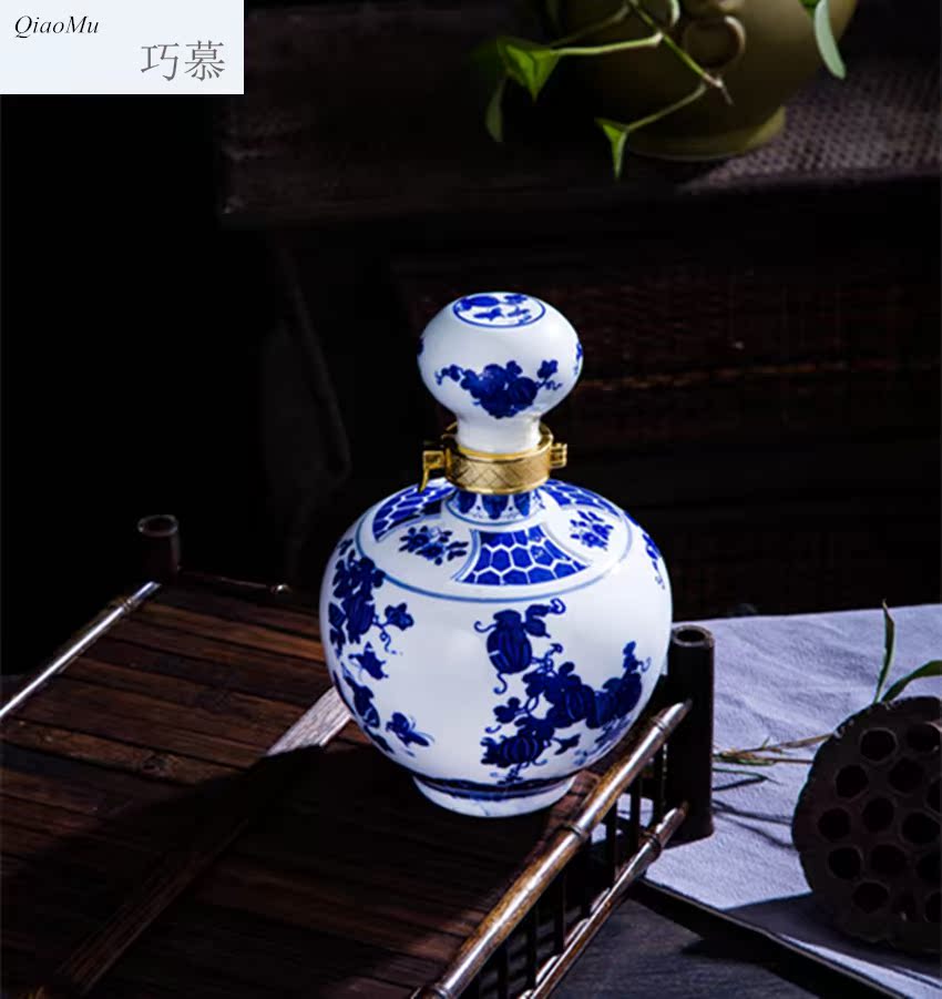 Qiao mu jingdezhen 1 catty 2 jins with liquor bottles of blue and white ball watermelon cane ceramic bottle wine wine