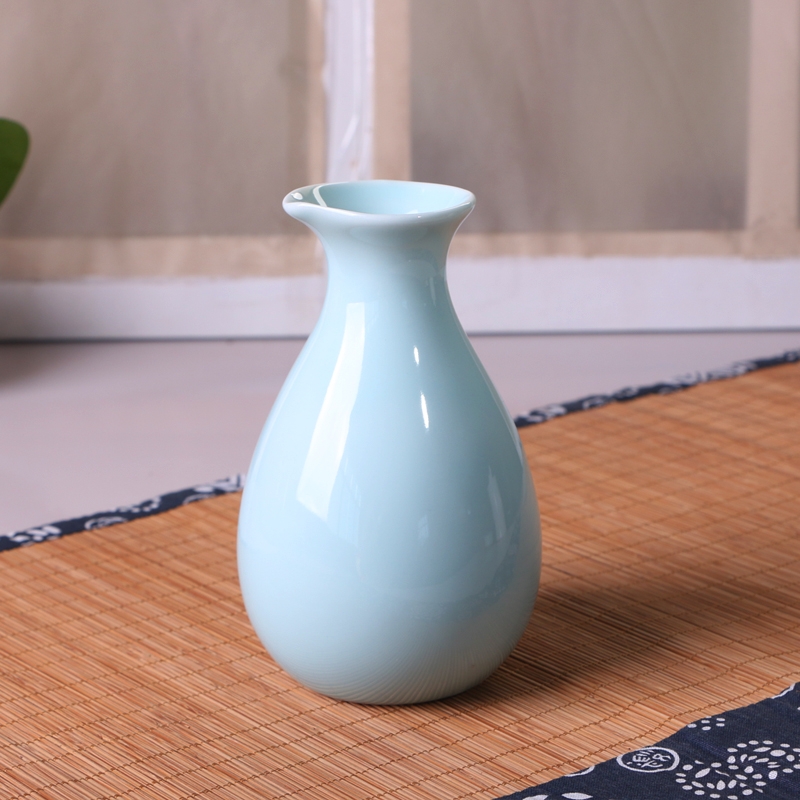 Qiao mu celadon ceramics hip points wine wine a small handleless wine cup celadon creative home wine cup powder greengage green set